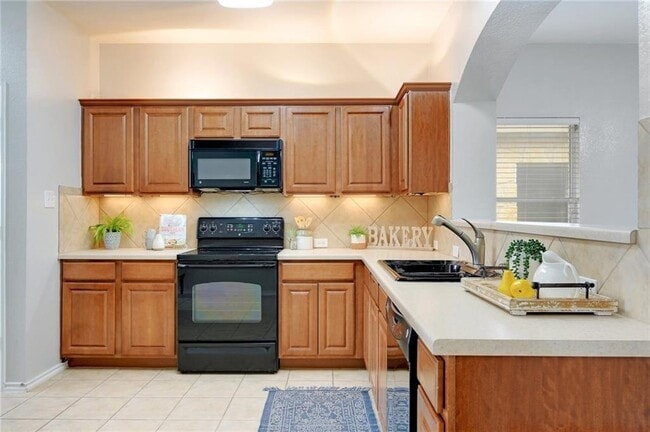 Building Photo - 212 Housefinch Loop