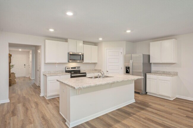 Building Photo - 3041 Heritage Plantation Blvd