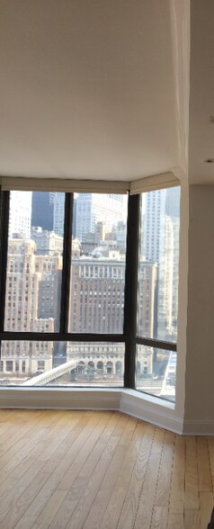 Building Photo - 380 Rector Pl