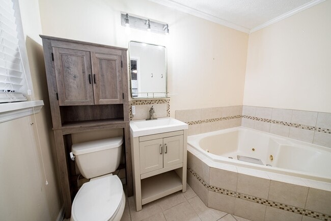 Building Photo - 3 Bedroom 2 bath Harris County