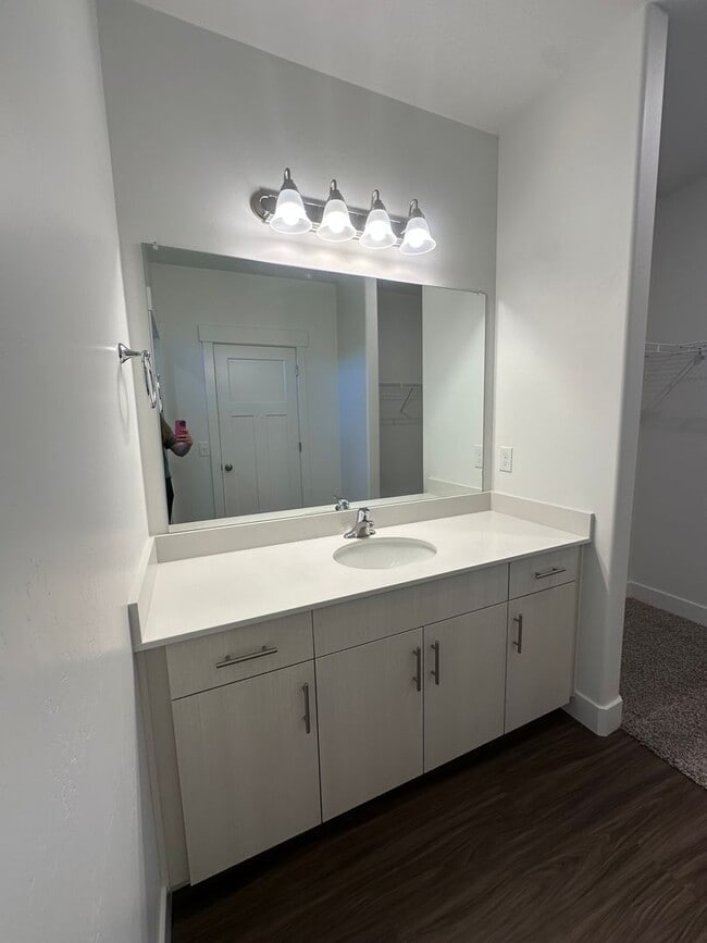 Building Photo - Brand New 3 Bed Condo with Resort-Style Amenities & Included Internet!