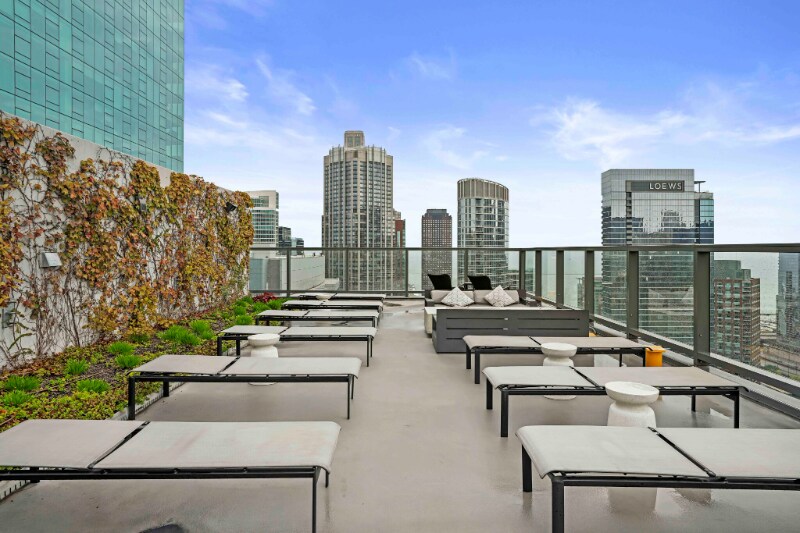 Building Photo - 455 N Cityfront Plaza Dr