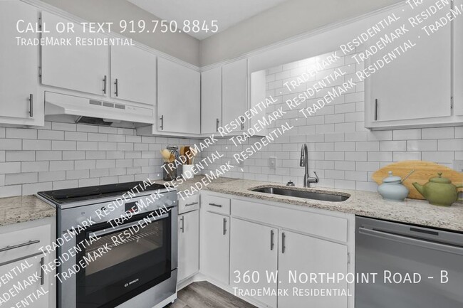 Primary Photo - Newly Renovated 2 Bedroom, 2 Bathroom Duplex