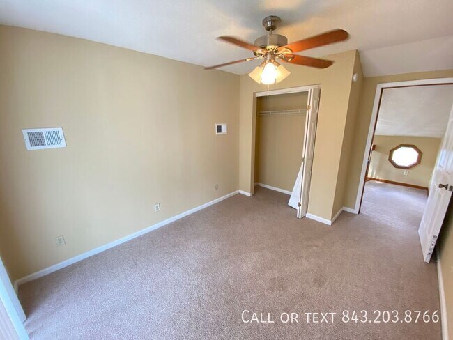 Building Photo - 106 Eaton Way