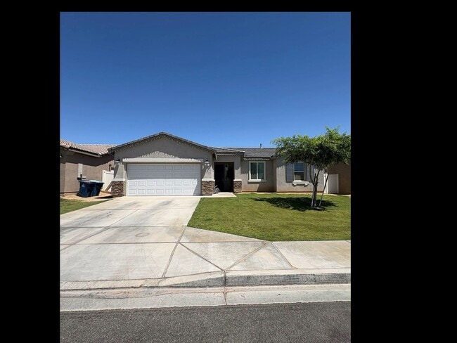 Primary Photo - Charming 4 bed/2 bath Home Available for Rent