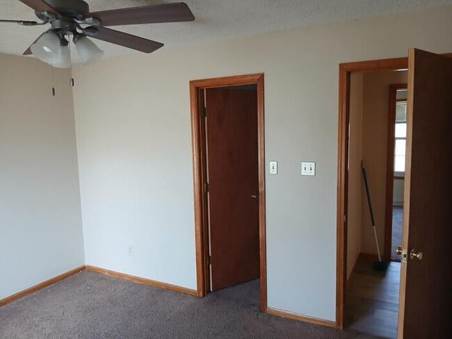 Building Photo - COMING SOON!!! 3 BEDROOM HOUSE!