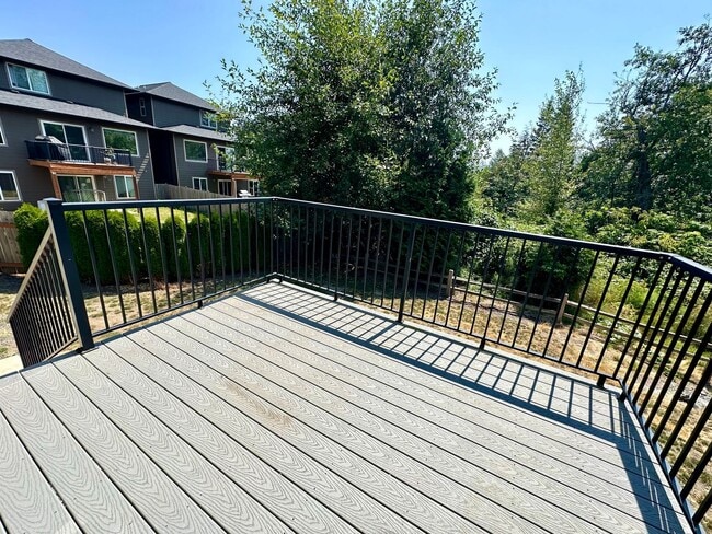 Building Photo - 2145 Seamount Dr
