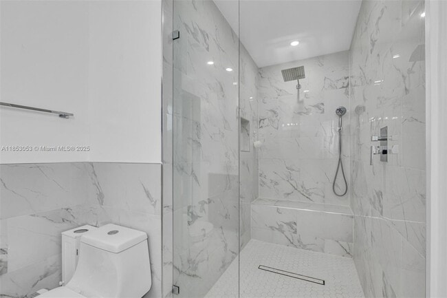 Building Photo - 851 SW 49th Terrace
