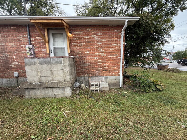 Building Photo - 5614 Obrien Ave