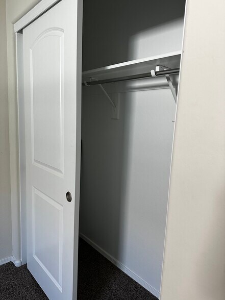 Building Photo - 35288 W San Alvarez Ave