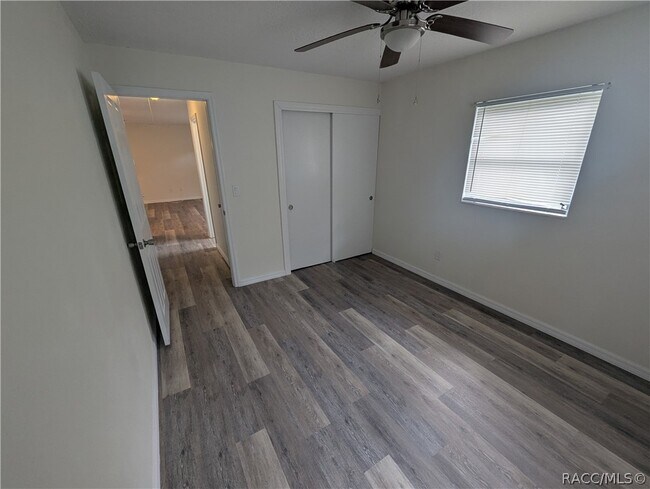 Building Photo - 3999 S Highlands Ave