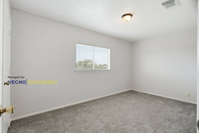 Building Photo - 8138 Elktree Pass