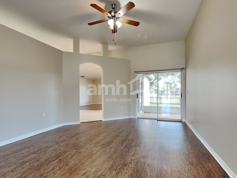 Building Photo - 29643 Morwen Pl