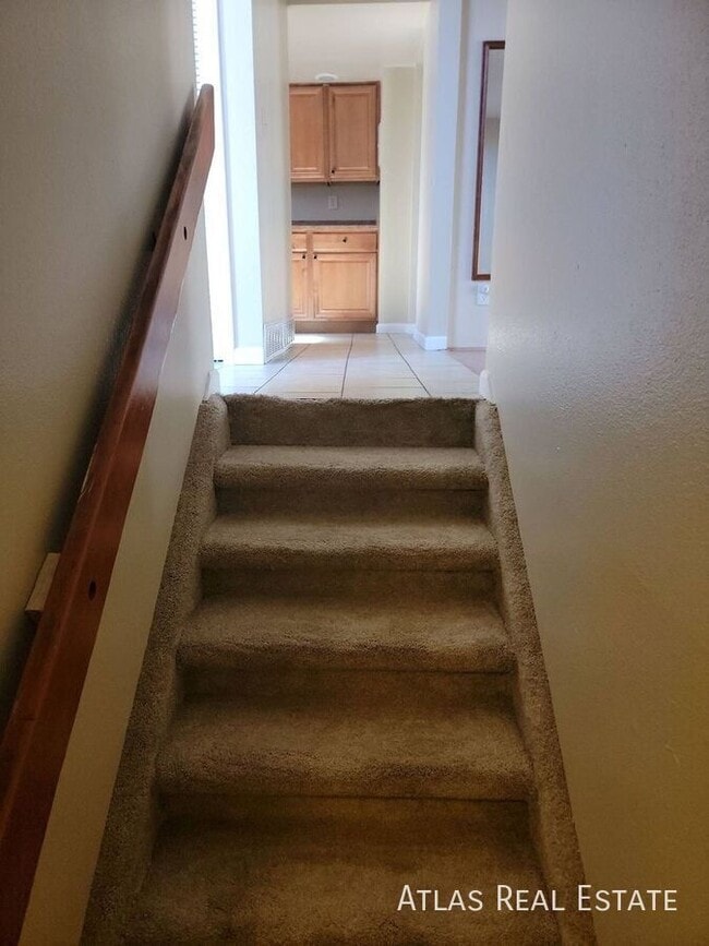 Building Photo - 408 Columbia Rd