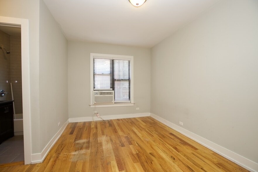Building Photo - 2710 N Mildred Ave