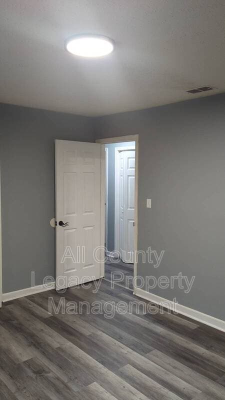 Building Photo - 243 Windy Hill Way