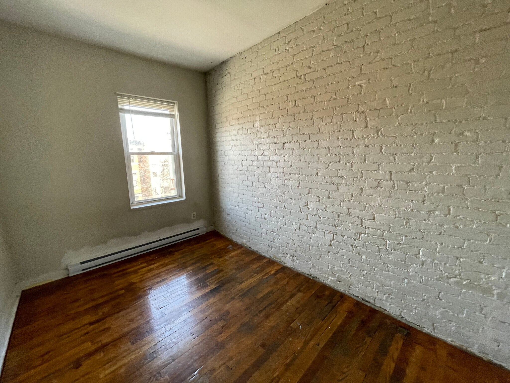 Building Photo - 886 Huntington Ave