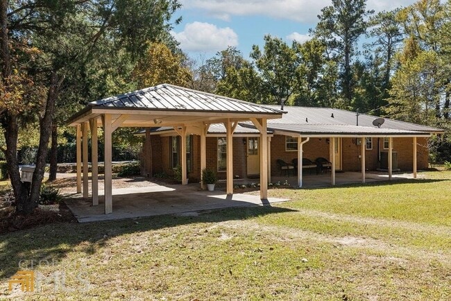 Building Photo - 404 E First St