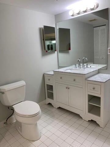 Building Photo - 6606 Villa Sonrisa Dr