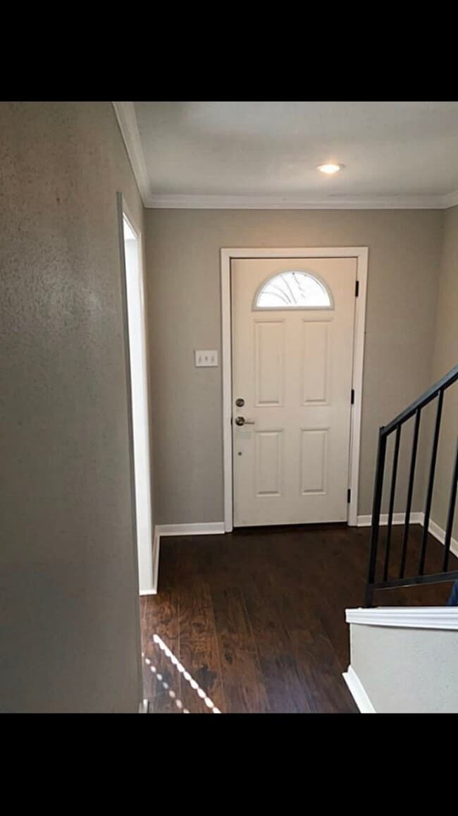 Building Photo - 15314 Gorham Dr