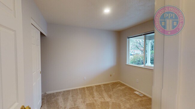 Building Photo - Sought After Single Level Family Home in S...