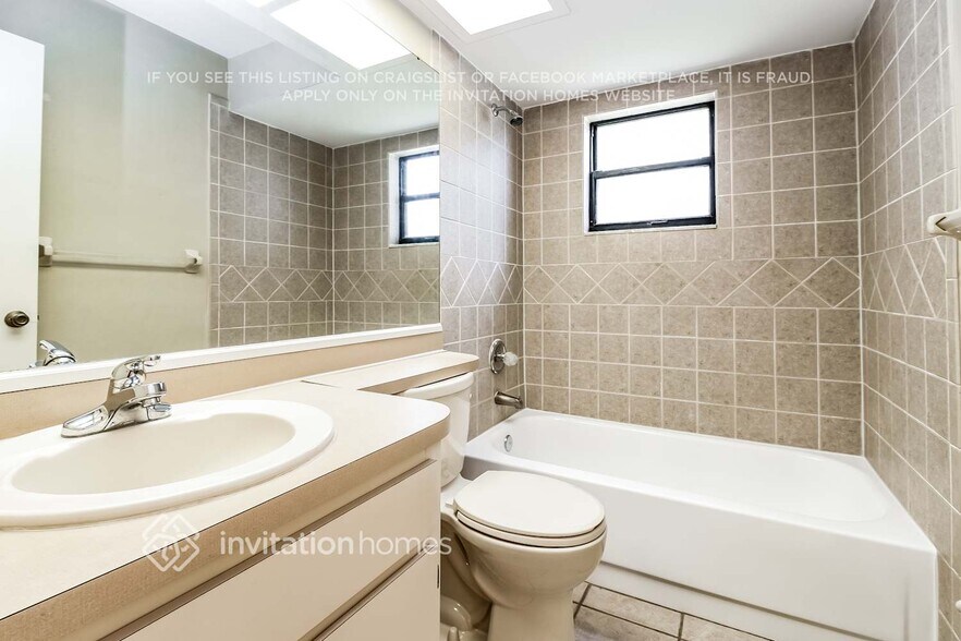 Building Photo - 13003 Madison Ave