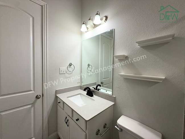 Building Photo - Modern Comfort Meets Style in the Heart of Euless – 3 Bed, 2 Bath Home with Premium Finishes!