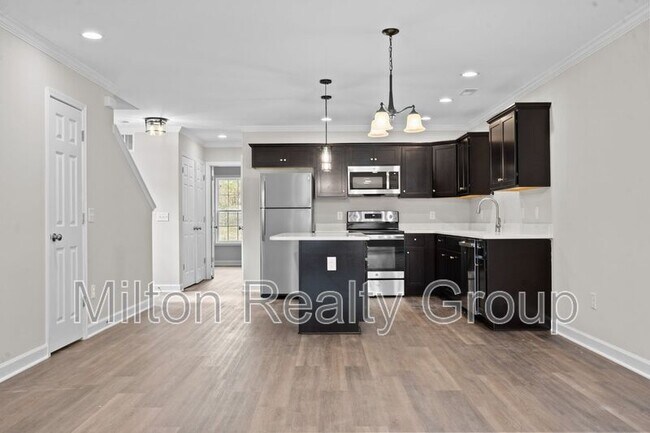 Building Photo - 122 Laura Ln
