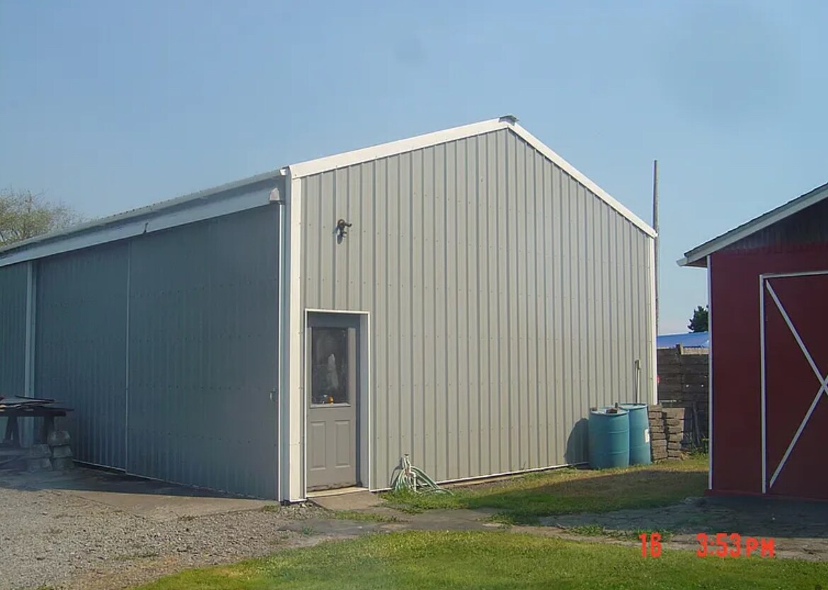 Building Photo - 722 2nd St