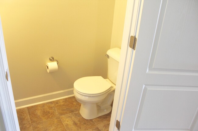 Building Photo - 113 Cedar Point Ln