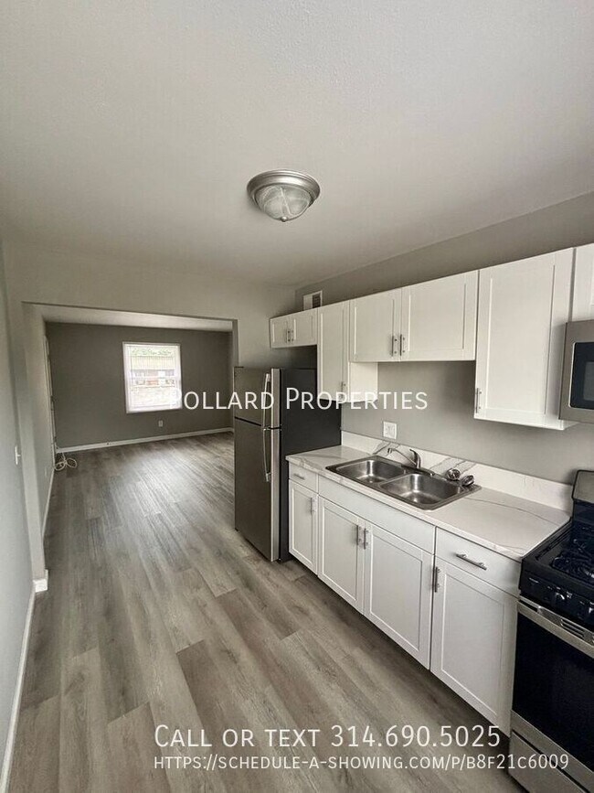 Building Photo - 13 Westwood Village