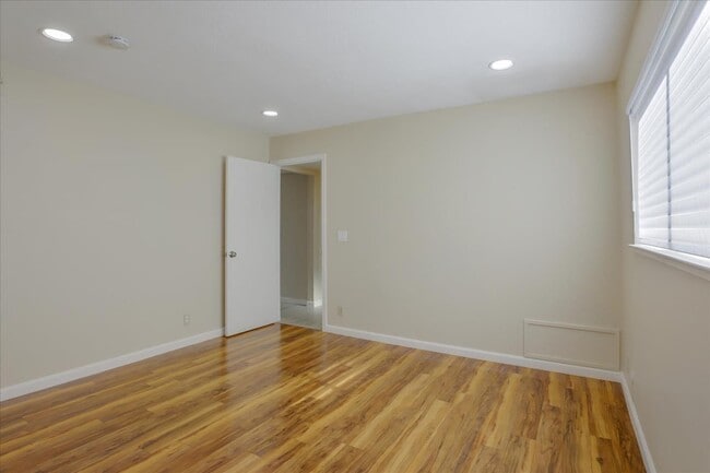 Building Photo - 2916 Biddleford Dr