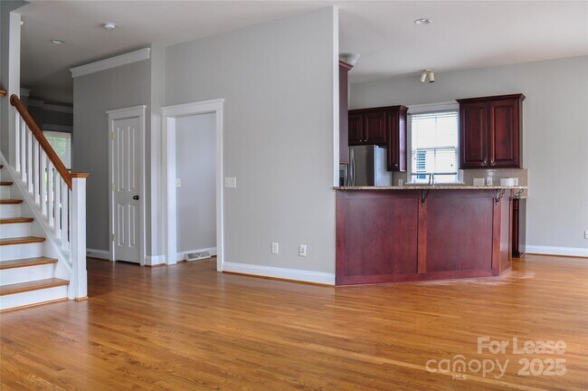 Building Photo - 3010 Colonel Springs Way