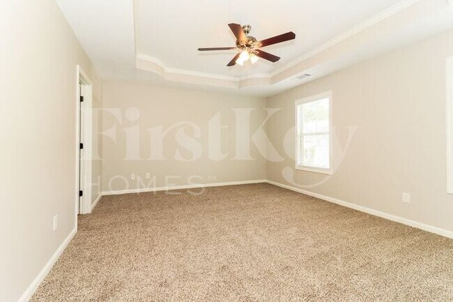 Building Photo - 331 White Birch Ln