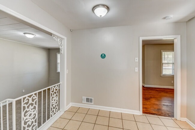 Building Photo - 1217 5 Mile Rd