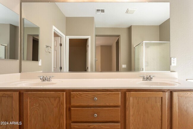 Building Photo - 30153 N 71st Dr