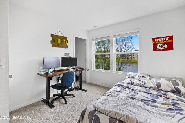 Building Photo - 8415 Zenith Cir