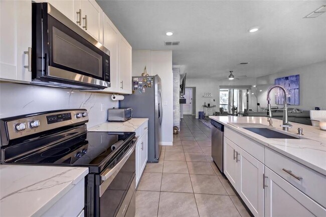 Building Photo - 1832 Katz Crossing Dr