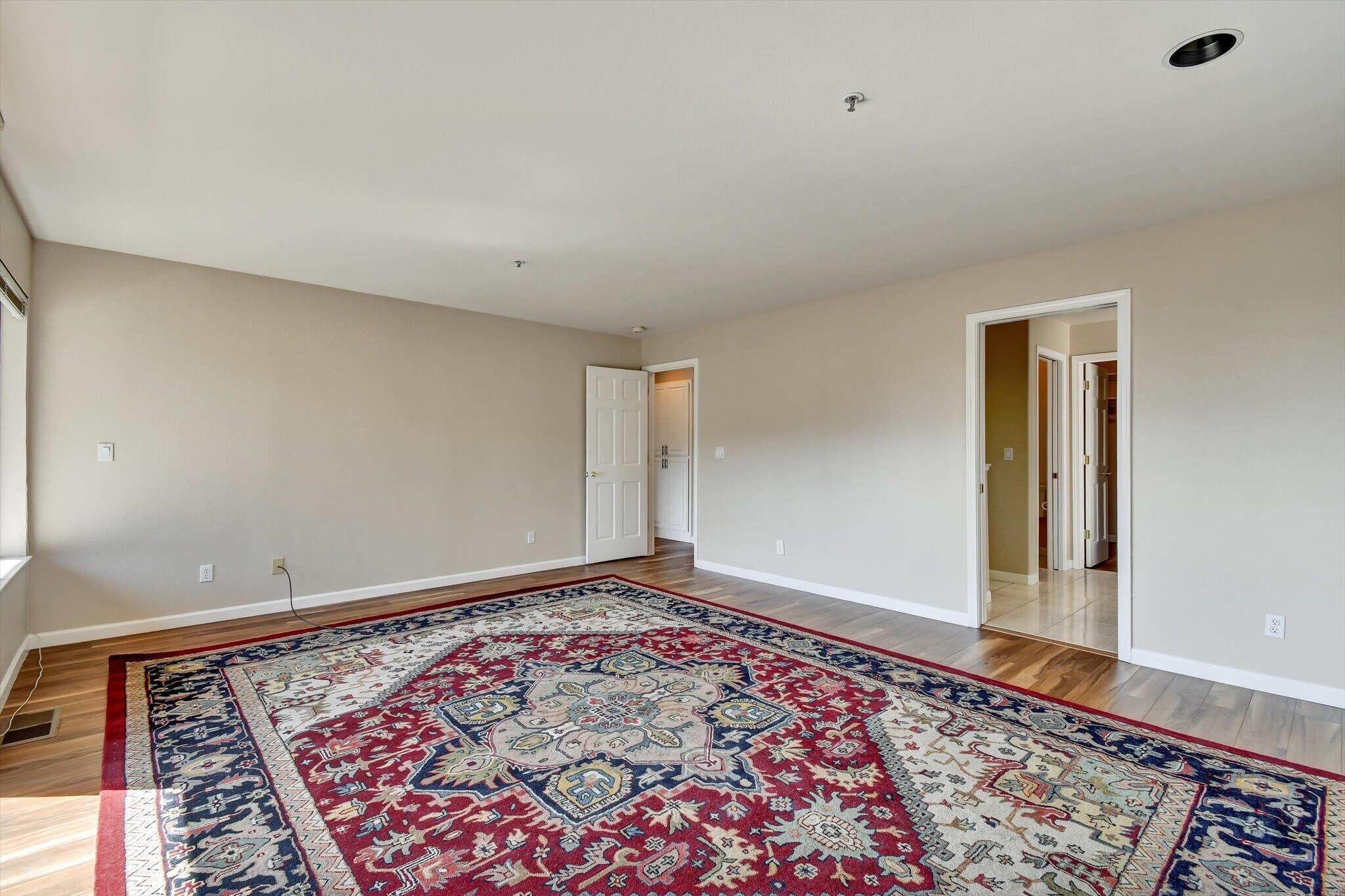 Building Photo - 616 Gravatt Dr