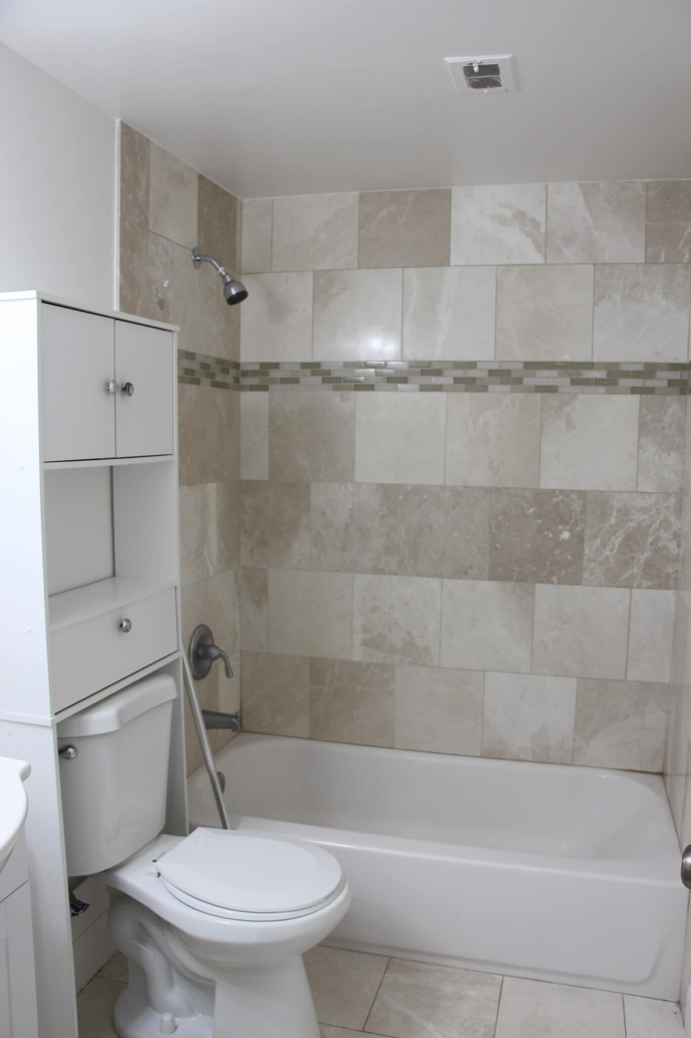 Building Photo - 1512 S Arlington Ridge Rd