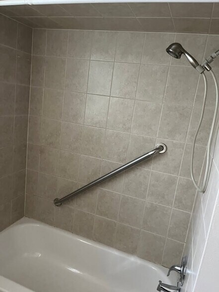 Building Photo - 7502 Garden Ln