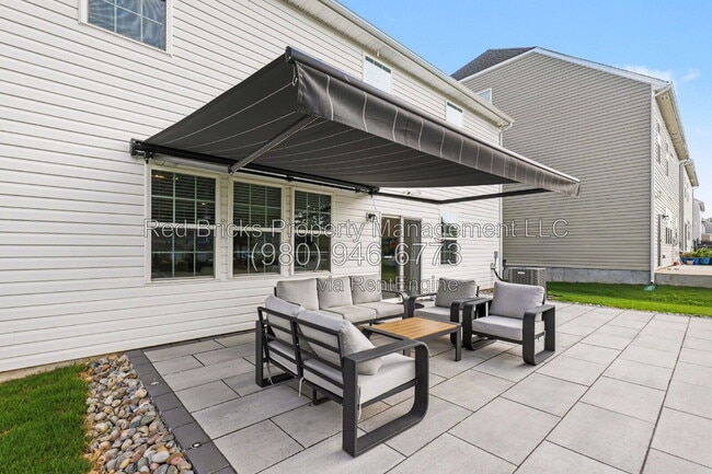 Building Photo - 16110 Winfield Hall Dr