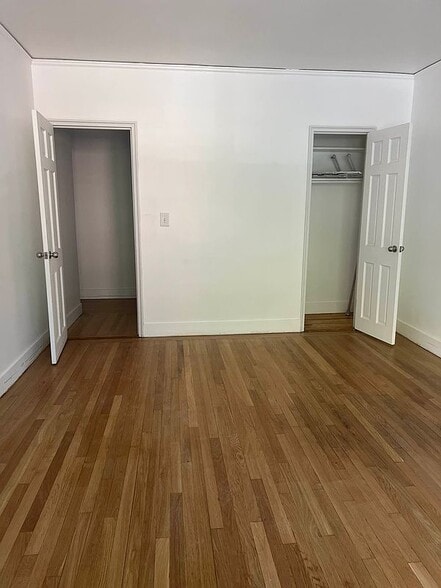 Building Photo - 3810 Greystone Ave