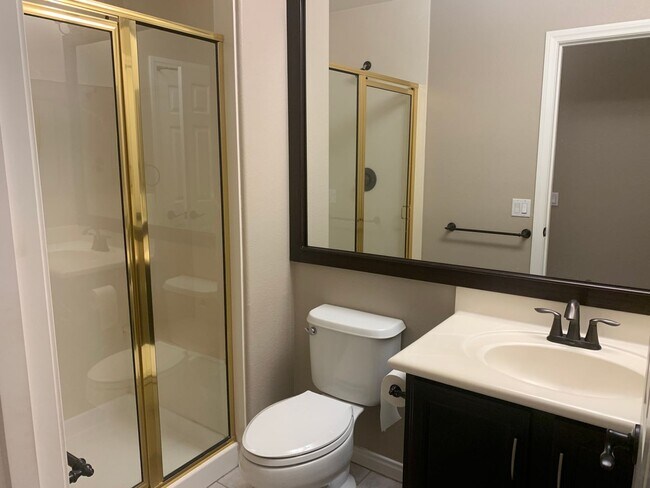 Building Photo - Gated Meticulous Summerlin Home
