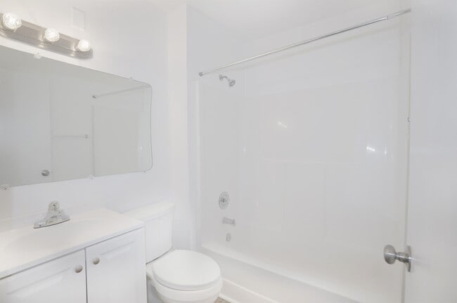 Building Photo - 5361 Treetops Dr