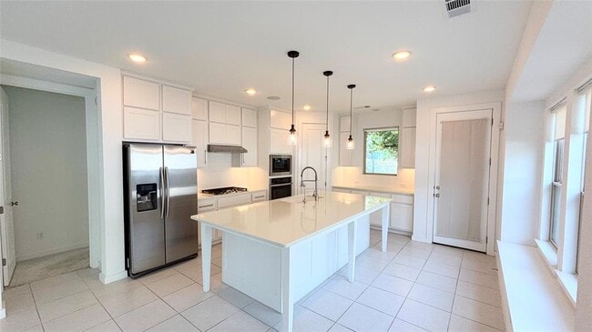 Building Photo - 625 Pecan Bottom Trail