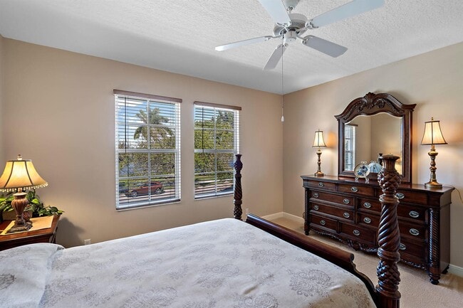 Building Photo - 153 Evergrene Pky