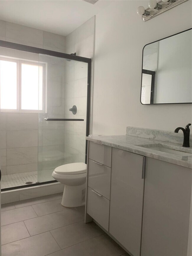 Building Photo - 816 NW 3rd St