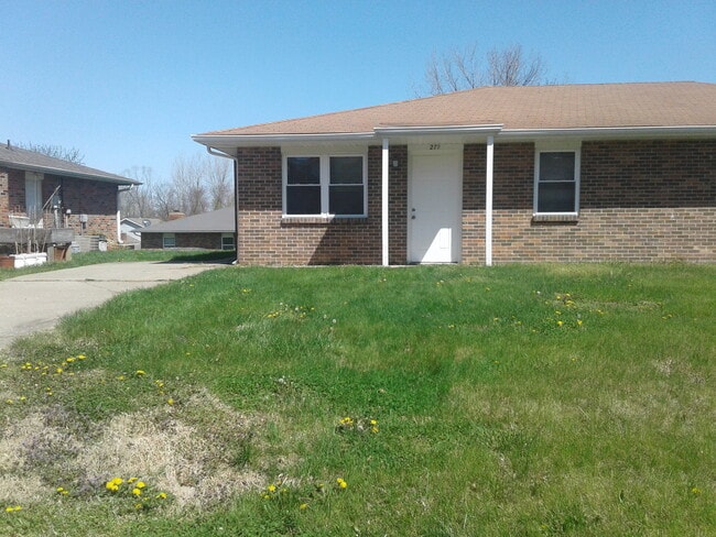 Primary Photo - 279/281 Chris Drive