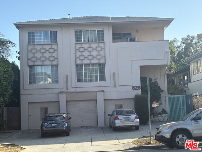 Building Photo - 828 Lincoln Blvd